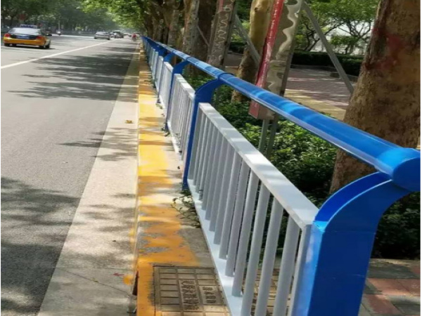道路護(hù)欄 道路護(hù)欄